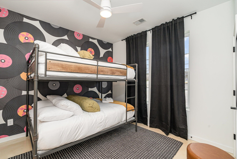 Interior 3, Ballad Blues - Rooftop Patio - Mins to Broadway, Davidson