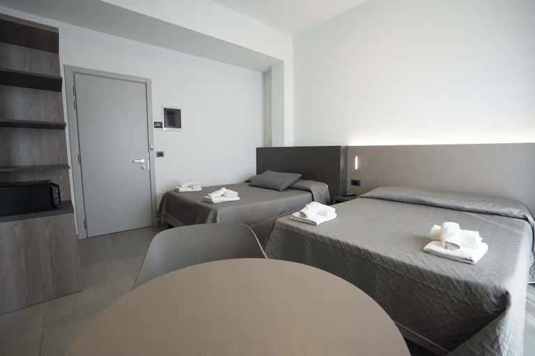 Bedroom 3, Hotel Giannini, Rimini