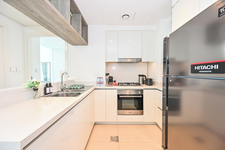 Private kitchen 3, Burj Khalifa View - 2 BR - PS5 - Pool, Dubai