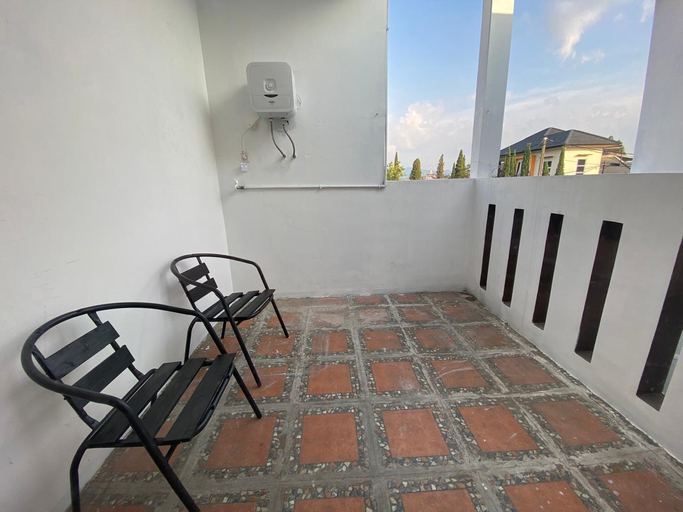 Others 5, Villa Bumi Utara, Bandung