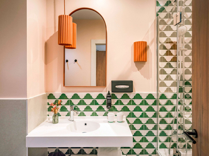 Bathroom 4, ibis Styles Sevilla City Santa Justa, Sevilla