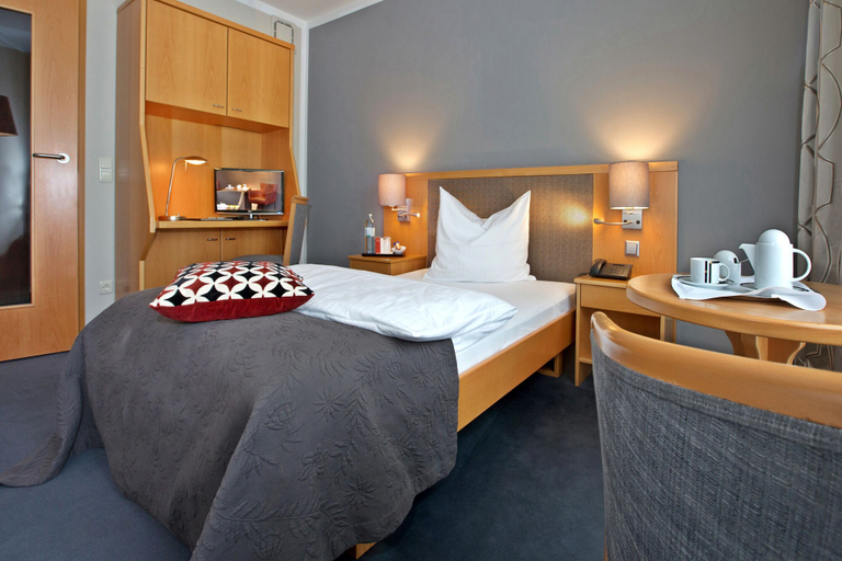 Bedroom 3, Prinz, München
