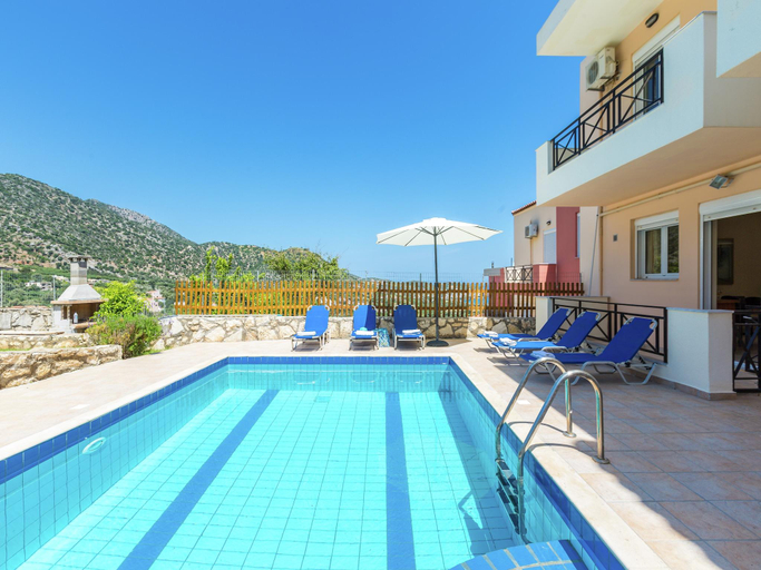 Others 4, Indepent Villas in Bali with pool and seaview for groups up to 28 persons, Crete