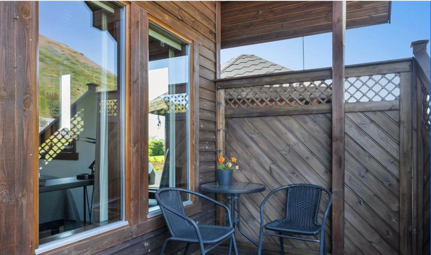 Others 3, Beautiful Guestroom to rent with a mountain view, Laugardalshreppur