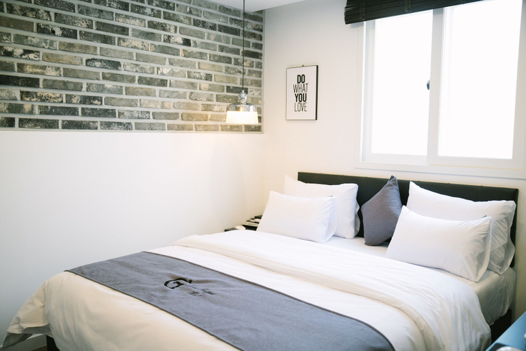 Bedroom 3, Gray Hotel, Tongyeong