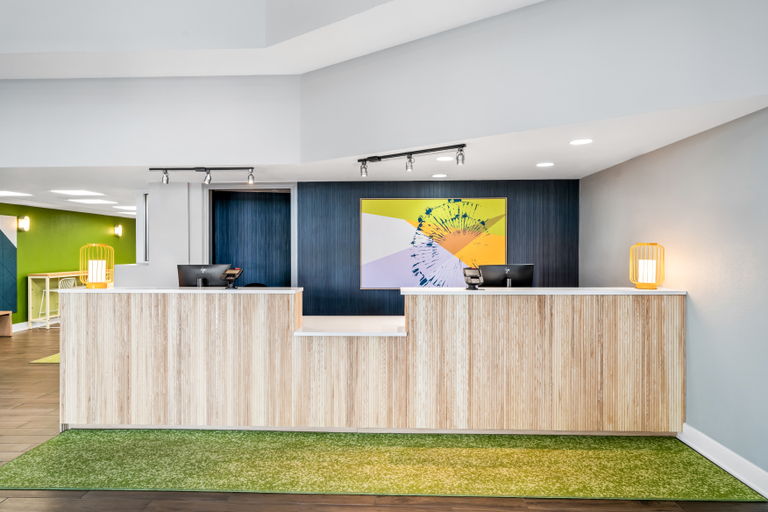 Public Area 2, Spark by Hilton Orlando near Universal, Orange