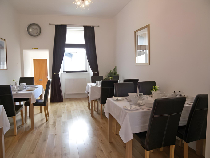 Food & Drinks 3, ByTheSea Guest House License SA-00247-F, South Ayrshire
