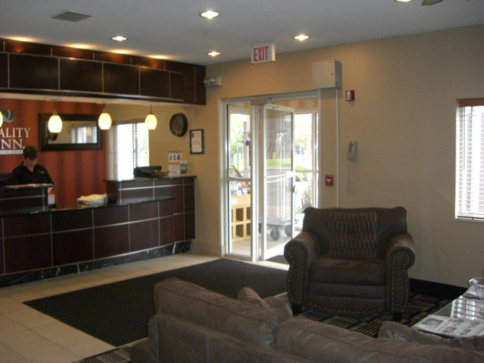 Public Area 2, Quality Inn Brooklyn Center, Hennepin