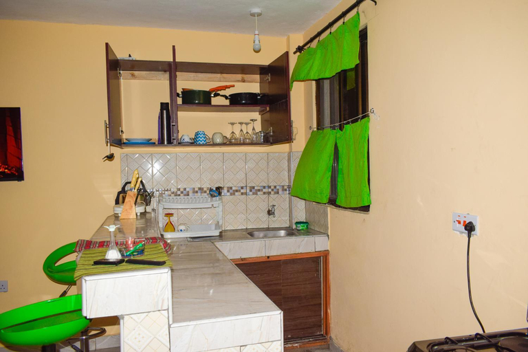 Others 2, Sun an shade homes, Nyali