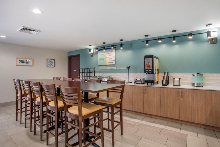 Food & Drinks 4, Garner Hotel Panama City Beach Northeast, Bay