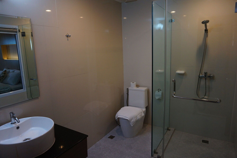 Bathroom 4, Daosavanh 2 Hotel, Vientiane