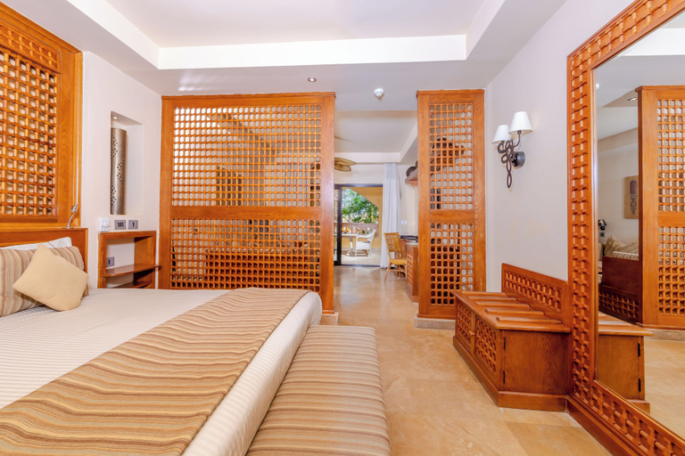 Room 2, Grand Waterworld Makadi couples and families only, Safaja