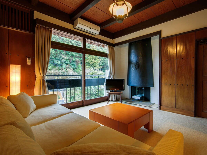 Primary image, Shirakabeso, Izu
