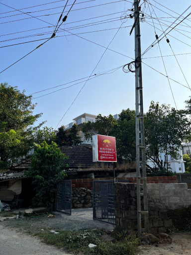 Others 5, Biriyomz Residency, Wayanad