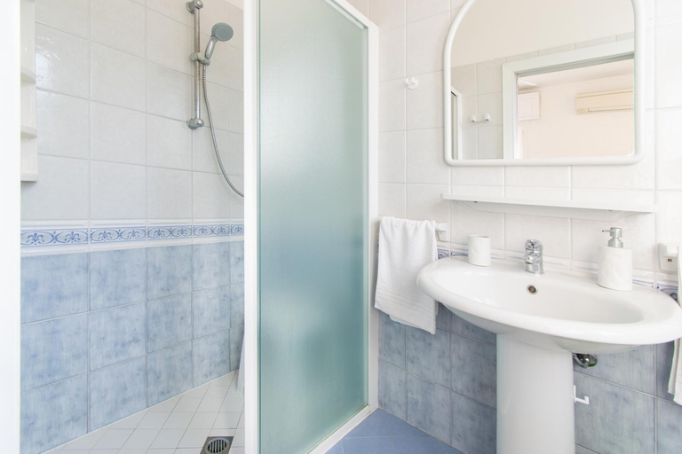 Others 1, B&B HOTEL LUCCIOLA, Rimini
