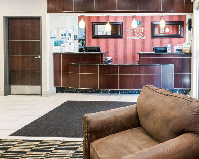 Public Area 2, Quality Inn Brooklyn Center, Hennepin