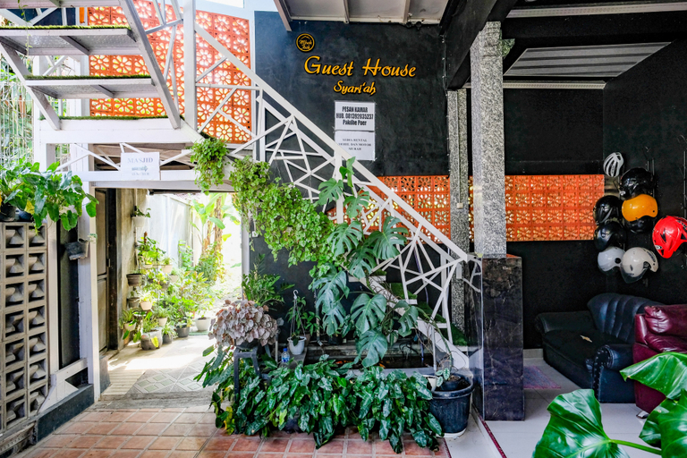 Exterior & Views 2, RedDoorz Syariah near Stasiun Wates, Kulon Progo