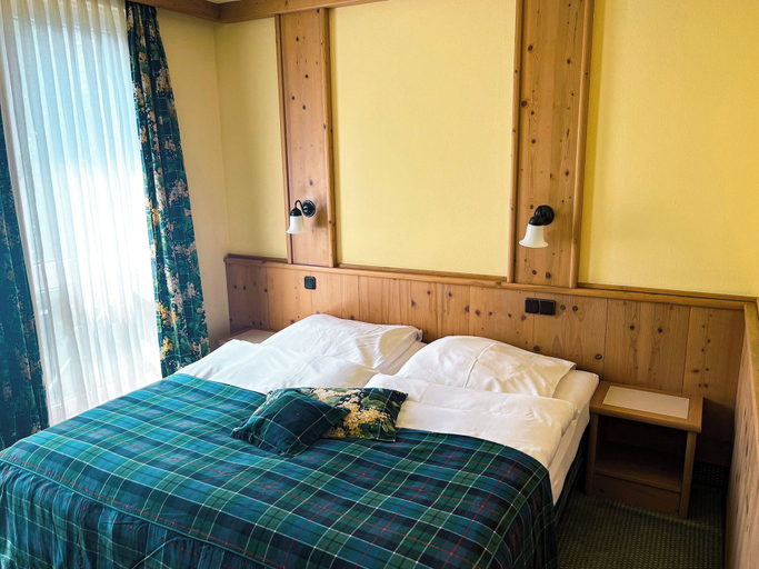 Bedroom 3, Hotel Albers, Recklinghausen
