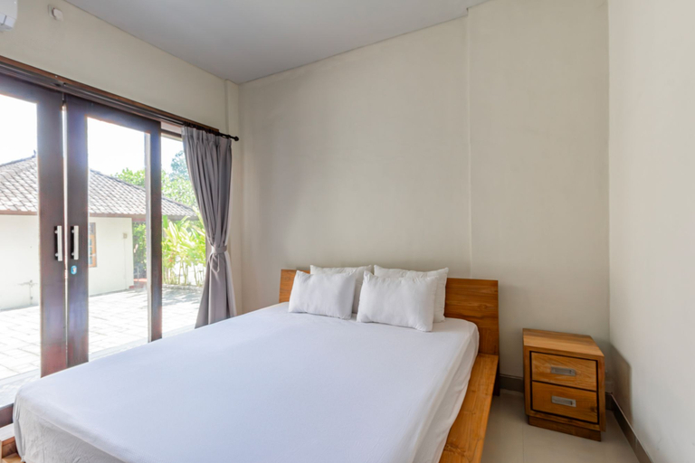 Bedroom 5, Collection O Near Seminyak Beach Formerly The Kumpi Hotel, Badung