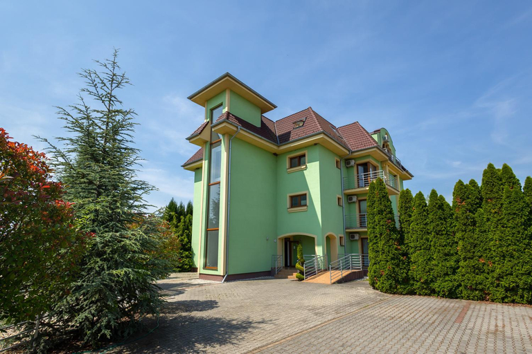 Others 4, Pension Velky Meder, Dunajská Streda