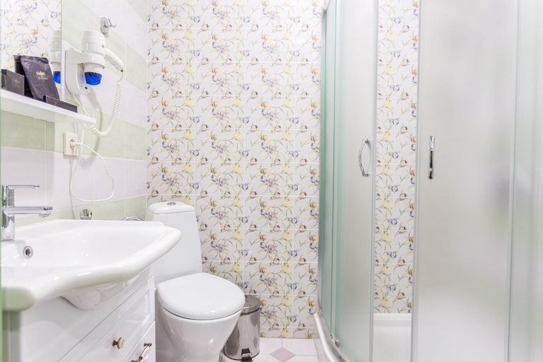 Bathroom 5, Grand Sapphire, Almaty