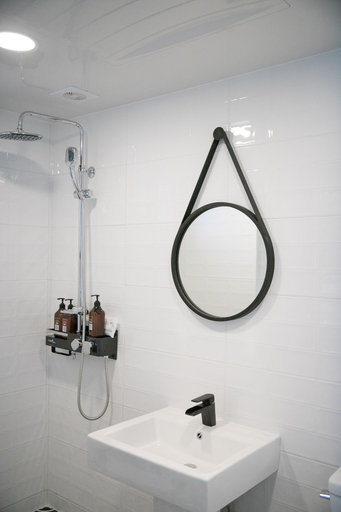 Bathroom 3, Gray Hotel, Tongyeong