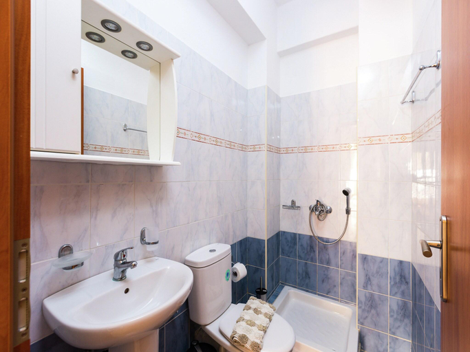 Others 3, Indepent Villas in Bali with pool and seaview for groups up to 28 persons, Crete