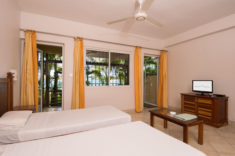 Others 4, Residence Peramal