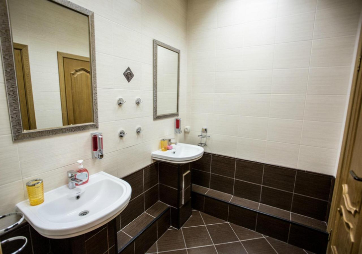 Others 3, Olymp Hostel, Northern