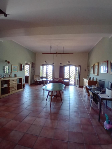 Others 4, Casa Roverelle, Catania