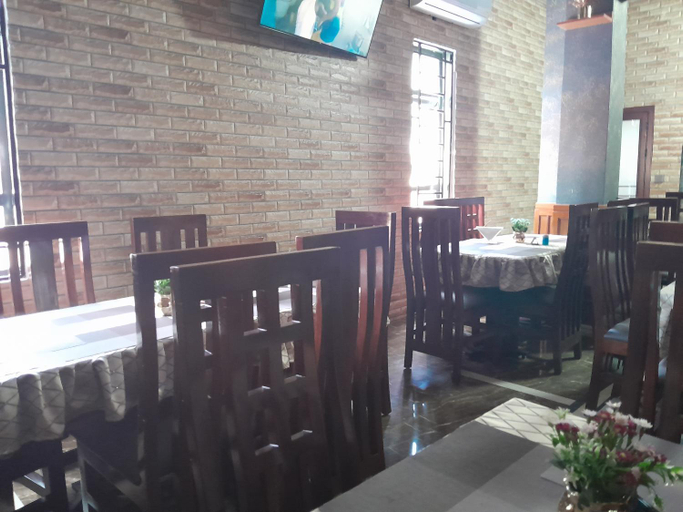 Food & Drinks 3, MAZOLA DIAMOND HOTEL, Ilala