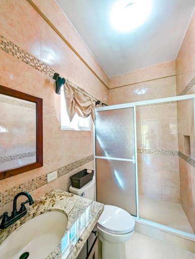 Others 5, Casa Anastacia