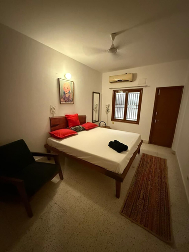 Room 5, 2BHK Cozy stay Indranagar, Bangalore