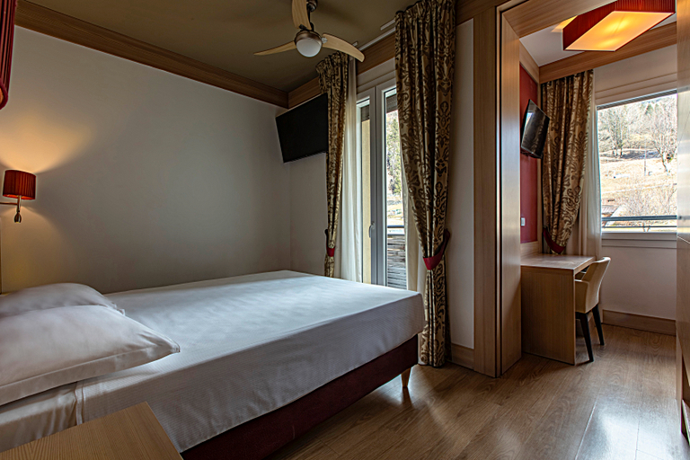 Bedroom 3, TH Cadore - Hotel Antelao, Belluno
