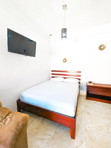 Others 3, Casa Anastacia