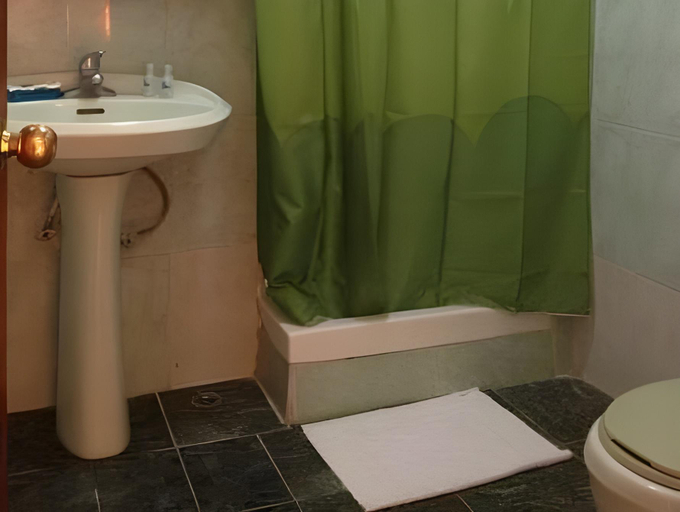 Bathroom 5, Hotel Restaurant Hamilton, Boca Chica