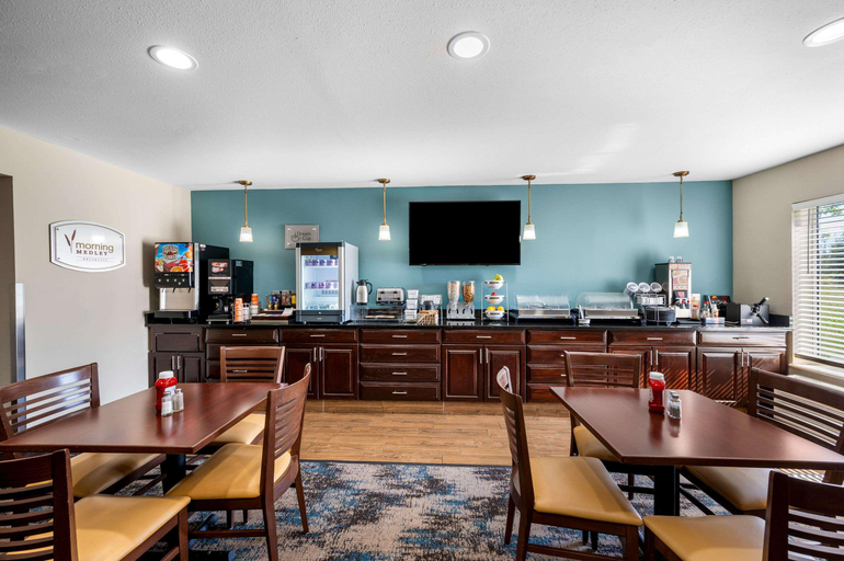 Others 4, Sleep Inn Springfield West, Sangamon
