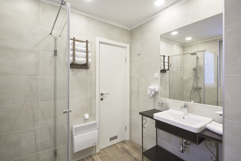 Bathroom 4, Garni Hotel Dum, Belgrade
