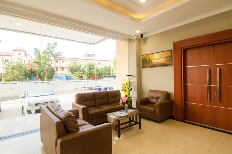 Public Area 2, Blitz Hotel Batam Centre, Batam