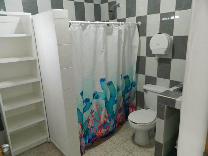 Bathroom, Casa Laurel, Isla Mujeres