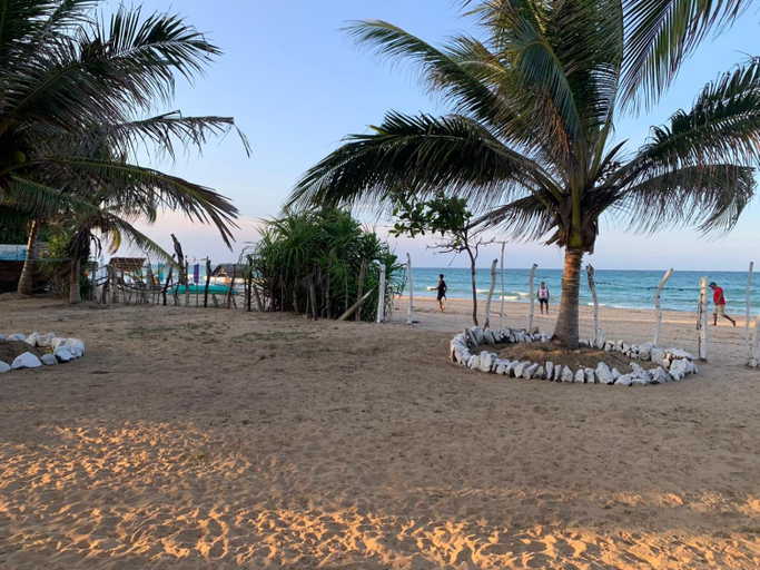 Others 3, Amigos Inn, Trincomalee Town and Gravets