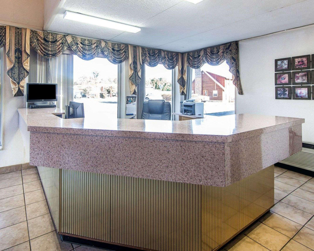 Public Area 3, Rodeway Inn Sweetwater South, Monroe