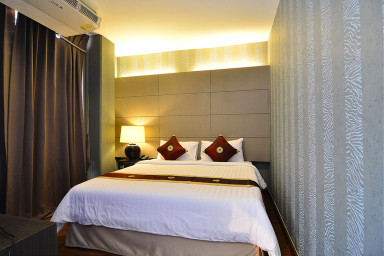 Bedroom 3, The 93 Hotel, Ratchathewi