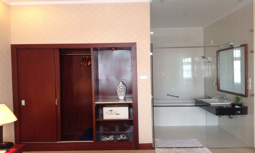 Bathroom 4, Dong Khanh Hotel, District 1