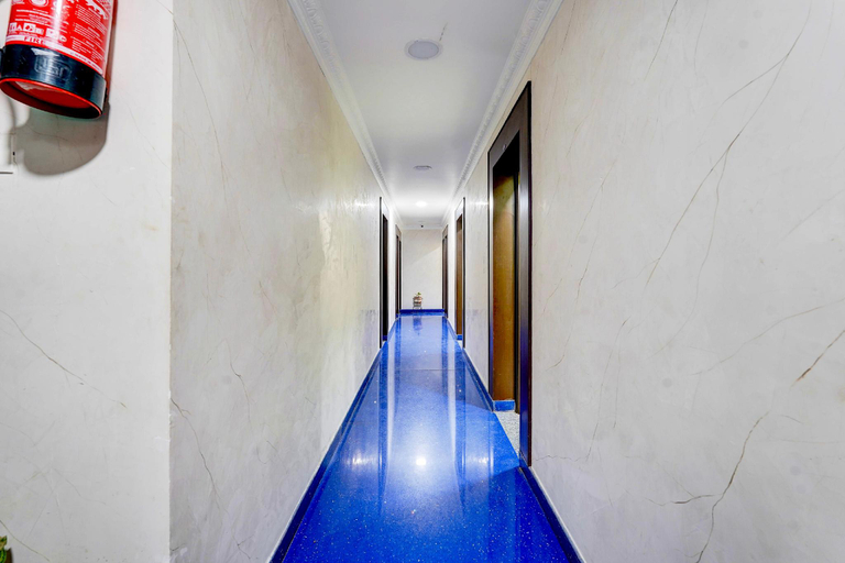 Public Area, Hotel O Perungalathur Near Bus Stand, Kancheepuram