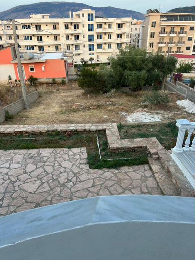 Others 3, Villa Kerai, Sarandës