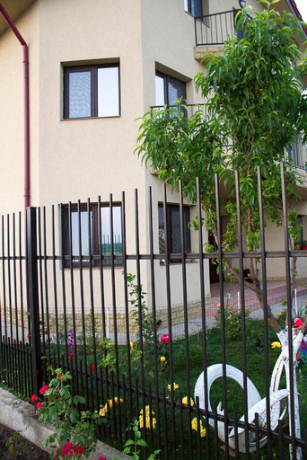 Others 2, Casa La Flori, Agigea