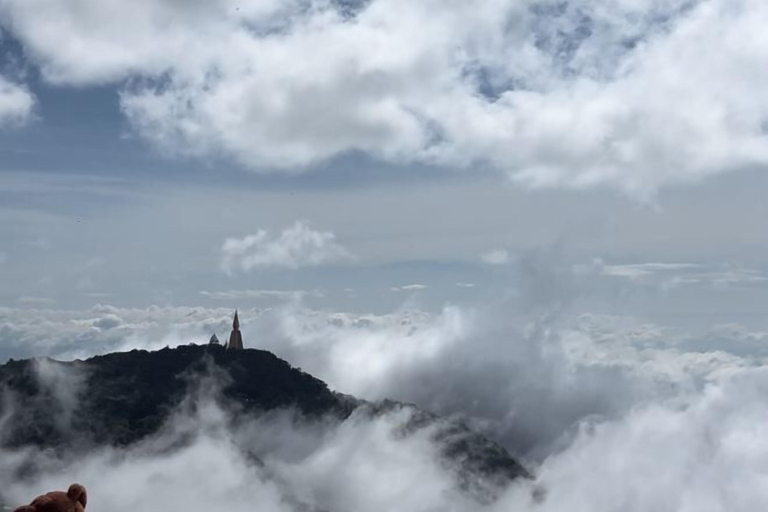 Miscellaneous, Wimanmok Phuthapbuek, Lom Kao