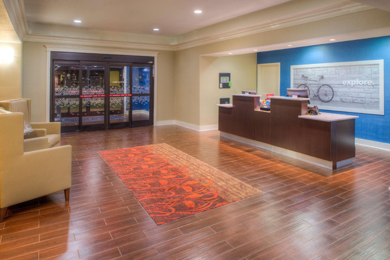 Public Area, Hampton Inn Baton Rouge - Denham Springs, Livingston