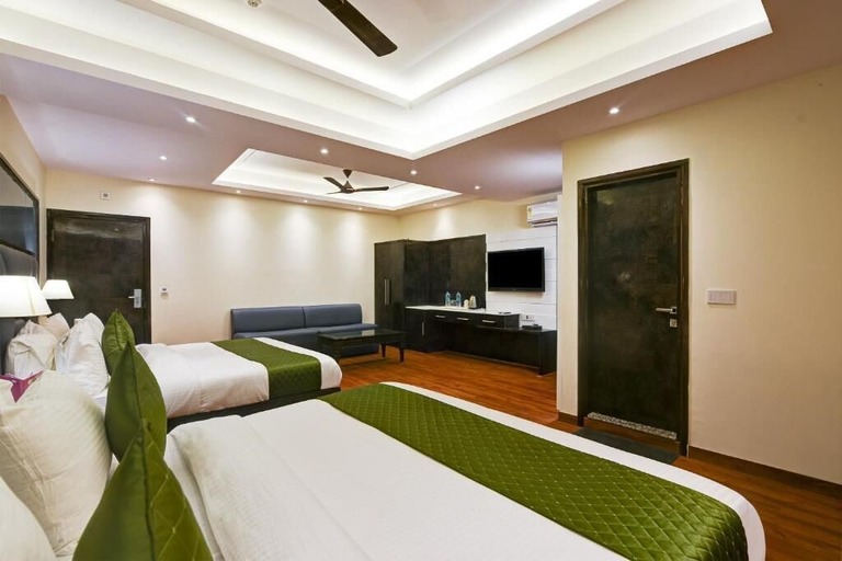 Room 4, Hotel Geet Deluxe, Delhi